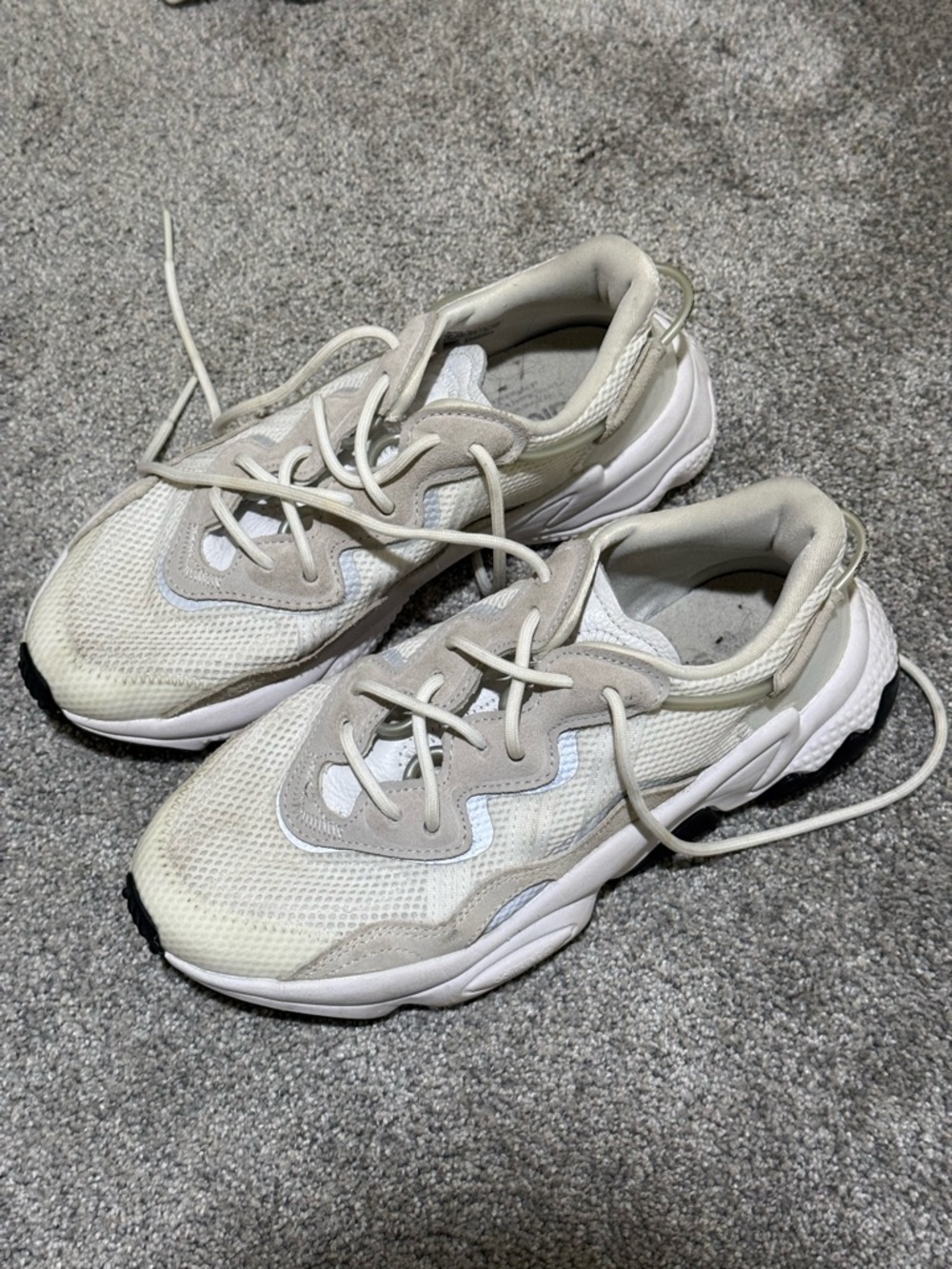 Adidas Ozweego’s Unisex Sneakers
